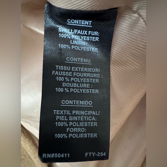 KENSIE
Faux Fur Double Breasted Teddy Coat Small - Picture 15 of 16